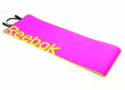 Коврик для фитнеса Reebok RAMT-11024 Коврик для фитнеса Reebok RAMT-11024 Коврик для фитнеса Reebok Ramt-11024 не только не скользит, но и обладает отличными водоотталкивающими характеристиками.
Свернув коврик в трубу, его легко можно убрать в сумку или повесить на плечо.
Размеры (ДхШхВ): 173 х 61 х 0,6 см.
Цвет: голубой, лиловый.
